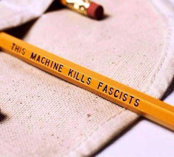 B6ygWjWCQAMJXnk.jpg_large